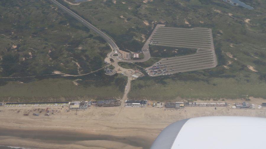Castricum aan Zee beach viewed toward the east